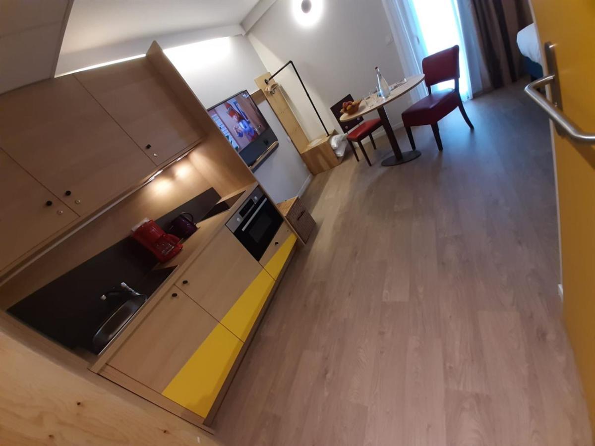 Greet Hotel Castets Coeur Des Landes Экстерьер фото